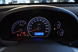 2011款现代悦动1.6L自动豪华型