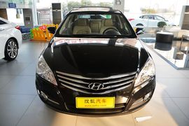 2011款现代悦动1.6L自动豪华型
