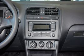 2014款大众POLO 1.4L手动风尚版