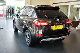 2014款雷诺科雷傲2.5L四驱豪华版