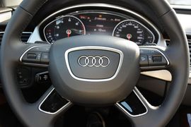 2014款奥迪A8L 45TFSI quattro豪华型