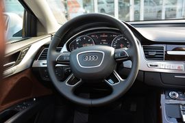 2014款奥迪A8L 45TFSI quattro豪华型