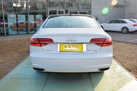 2014款奥迪A8L 45TFSI quattro豪华型