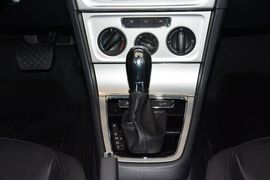 2013款大众朗行1.4TSI DSG舒适版