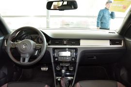 2014款大众宝来1.4T DSG Sportline