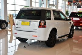 2015款路虎神行者2 Si4 HSE Luxury汽油版