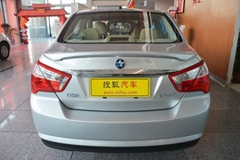2013款启辰D50 1.6L手动豪华版