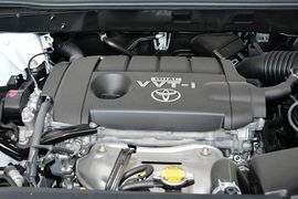 2012款丰田汉兰达2.7L两驱5座精英版