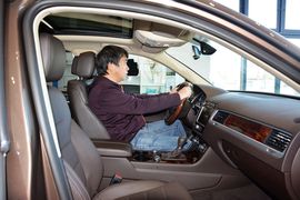 2011款大众途锐3.0TSI舒适型