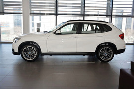 2014款宝马X1 xDrive20i运动设计套装