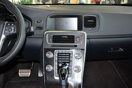 2015款沃尔沃V60 2.0T T5智逸 个性运动版
