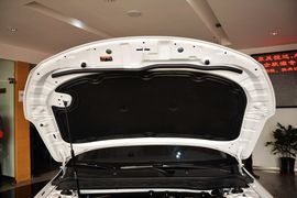 2015款起亚K5 2.0L 自动LUXURY