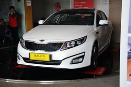 2015款起亚K5 2.0L 自动LUXURY