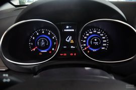 2013款现代格锐3.0L 7座豪华版