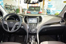 2013款现代格锐3.0L 7座豪华版