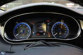 2015款菲亚特菲翔1.4T自动跃享版