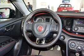 2015款菲亚特菲翔1.4T自动跃享版