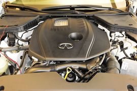 2015款英菲尼迪Q50L 2.0T运动版