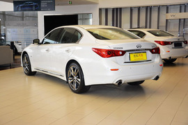 2015款英菲尼迪Q50L 2.0T运动版