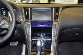 2015款英菲尼迪Q50L 2.0T运动版