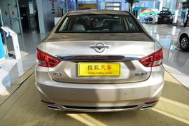 2014款海马福美来M5 1.6L自动舒适型