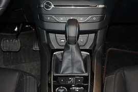 2015款标致308S 1.6T自动睿驰版