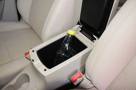 2014款奇瑞瑞虎3 1.6L手动风尚版
