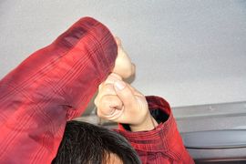 后排头部空间