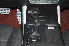 2015款索兰托L 2.0T GDI汽油4WD尊贵版7座