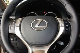2014款雷克萨斯ES250精英版