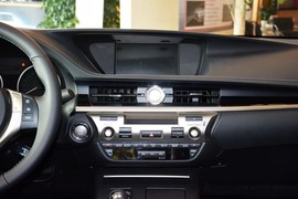 2014款雷克萨斯ES250精英版