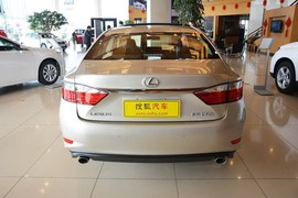 2014款雷克萨斯ES250精英版