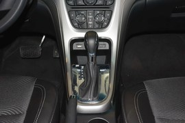 2014款别克英朗XT 1.6L自动时尚型