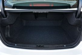 2015款沃尔沃S60L 2.0T智远版