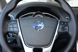 2015款沃尔沃S60L 2.0T智远版
