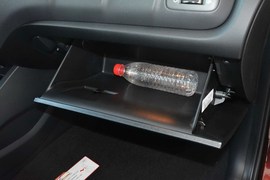 2015款起亚K3 1.6L手动GLS