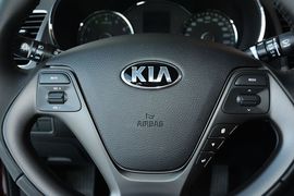 2015款起亚K3 1.6L手动GLS