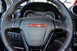 2013款长城H6升级版1.5T手动两驱精英型
