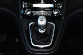 2013款长城H6升级版1.5T手动两驱精英型