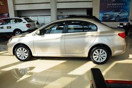 2014款荣威350C 1.5L手自一体迅悦版