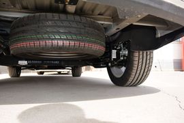 2015款宝骏730 1.8L手动舒适ESP版 7座