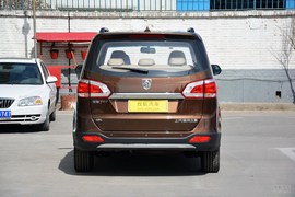 2015款宝骏730 1.8L手动舒适ESP版 7座