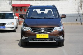 2015款宝骏730 1.8L手动舒适ESP版 7座
