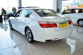 2014款本田雅阁2.0EX豪华版