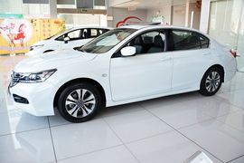 2014款本田雅阁2.0EX豪华版