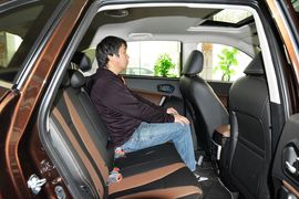 2015款传祺GS5速博1.8T自动两驱豪华版到店实拍