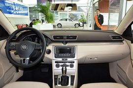 2015款大众迈腾1.8TSI领先型