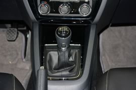2015款大众速腾230TSI手动舒适型