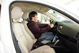 2013款马自达CX-5 2.0L AT两驱舒适型到店实拍