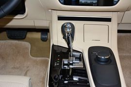 2014款雷克萨斯ES300h舒适版